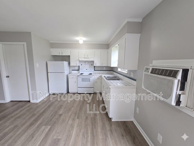 Building Photo - 200 Rue Basin Unit 4