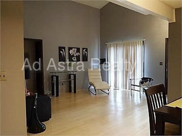 Updated 3Bed/2bath Townhome in Lenexa-Avai... - Updated 3Bed/2bath Townhome in Lenexa-Avai...