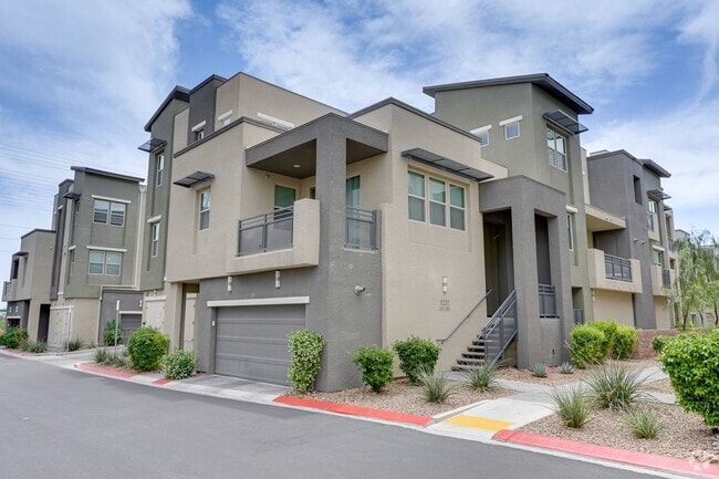 Building Photo - EXCEPTIONAL 2 BEDROOM HOME IN 89135