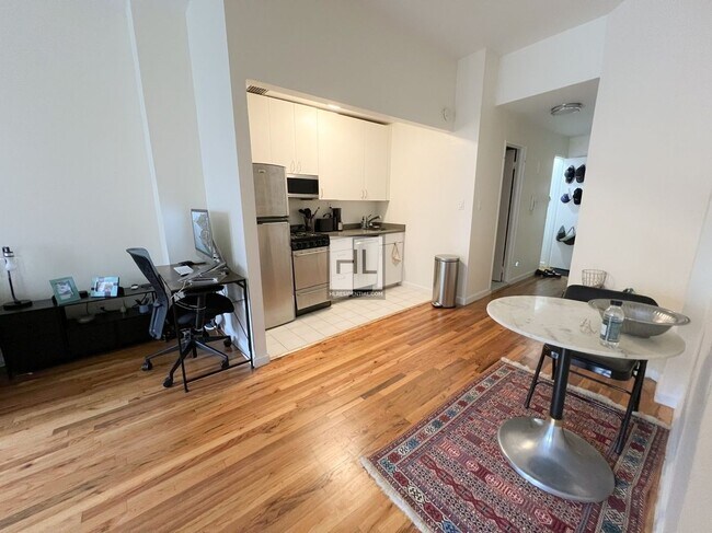 Photo - East 91st Street Unit 5D