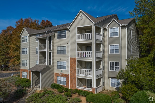 1359 Beaver Ruin Rd - Ellington Woods