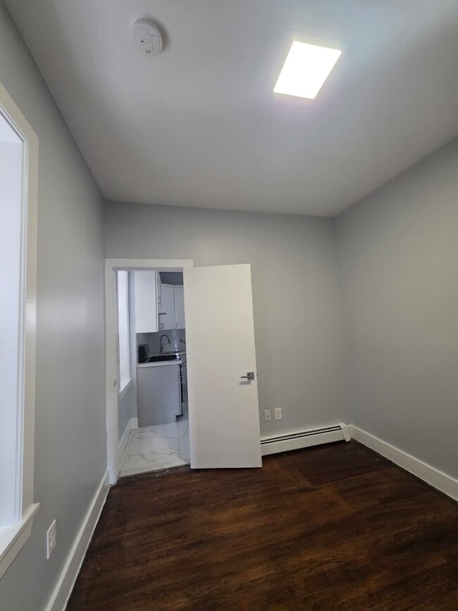 Photo - 114 Maple St Unit Apt 2