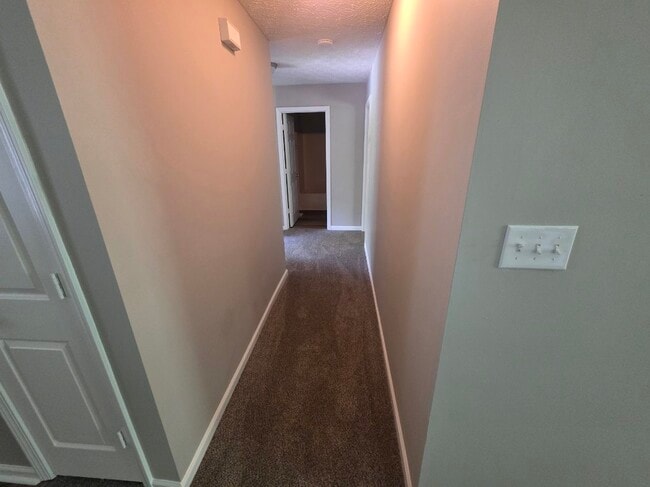 Photo - 643 N Lincoln St
