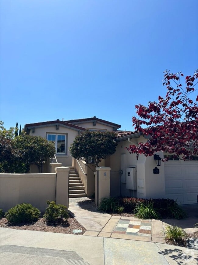 Building Photo - Beautiful 3BD 3.5BA House in La Jolla