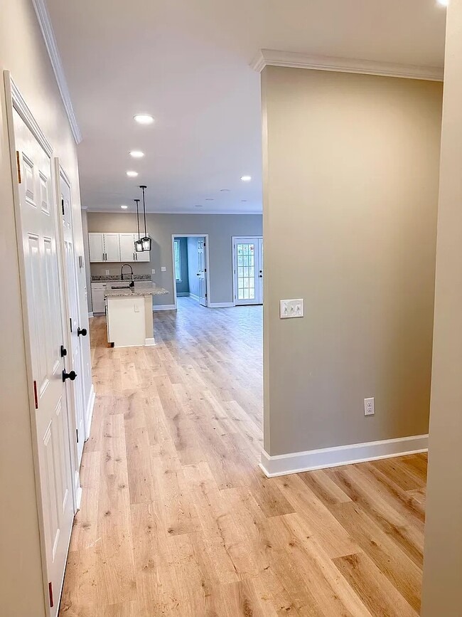 Photo - 228 Sylvan Rd