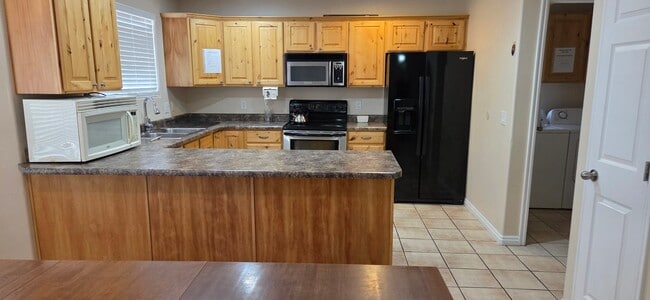 Photo - 3342 W 400 N
