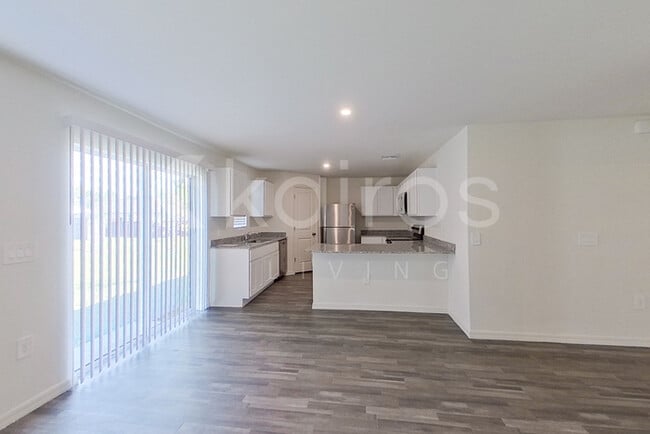 Photo - 4020 Garden Blvd