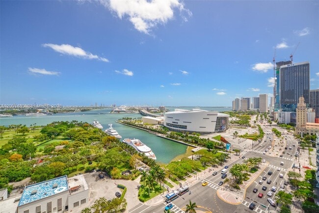 Photo - 900 Biscayne Blvd Unidad 2104