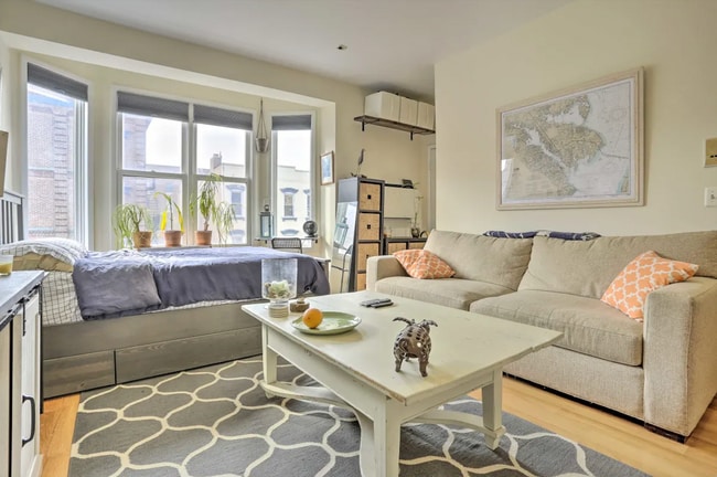 Building Photo - 101 Willow Ave Unit 101 Willow Ave Apt 4C