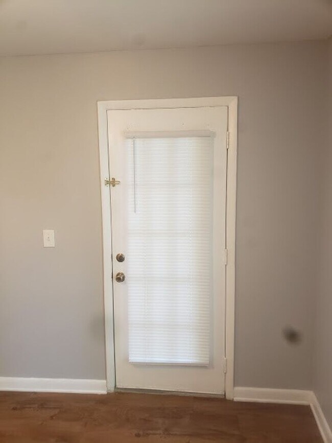 Photo - 1 BED 1 BATH IN THE HEART OF SUNRISE