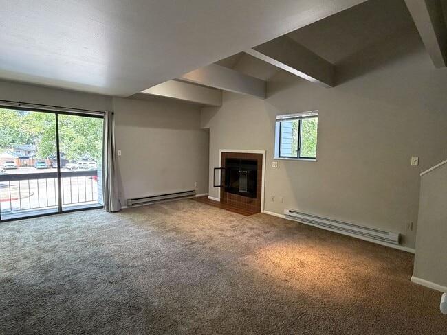 Photo - 524 W Laurel St Unit B