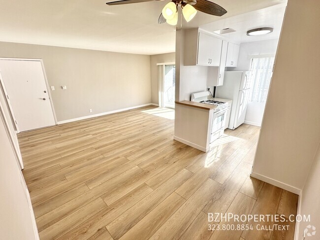 Building Photo - Newly Updated 2Bedroom 1Bathroom In Prime ... Unit 5 Rental