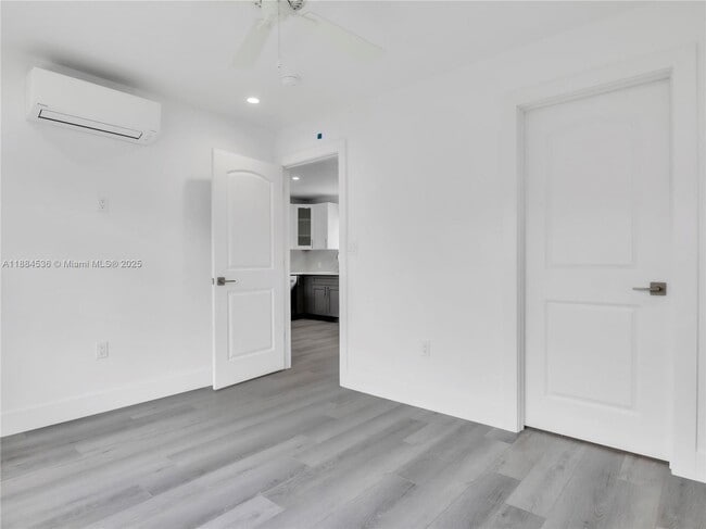 Photo - 10640 SW 96th St