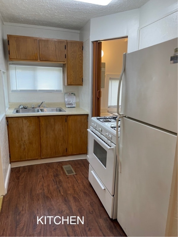 Photo - 1523 S J St Unit 3