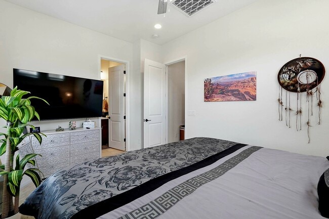 22536 E San Tan Blvd Unit Spacious Guest Suit