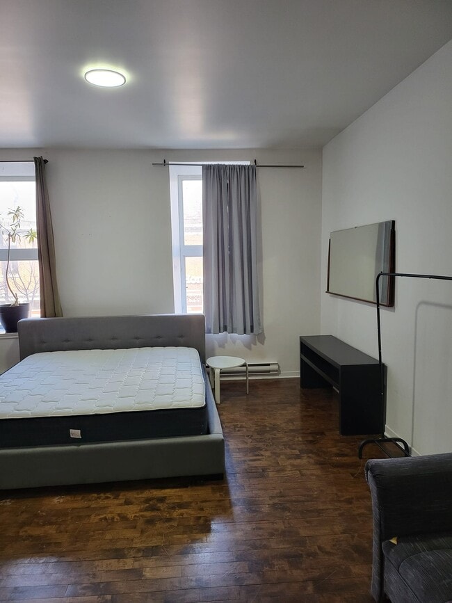 Photo - 4298 Boul Saint Laurent