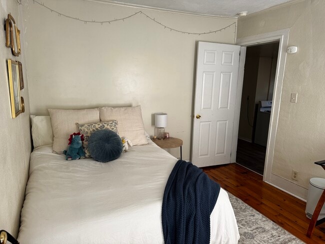 Photo - 106 Murray St