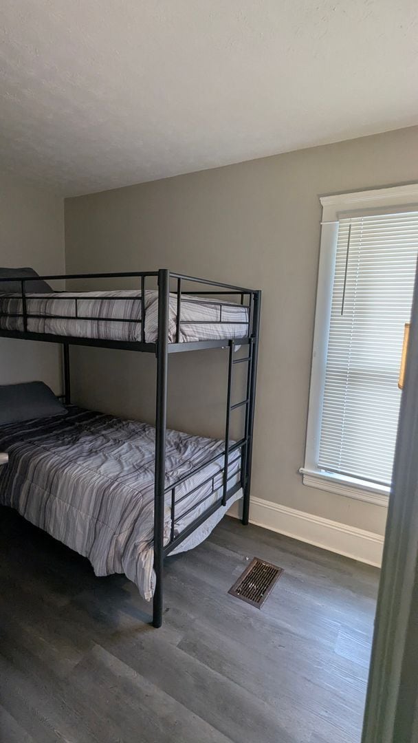 Photo - 10415-10415 Bernard Ave Unit 10415 Bernard Ave