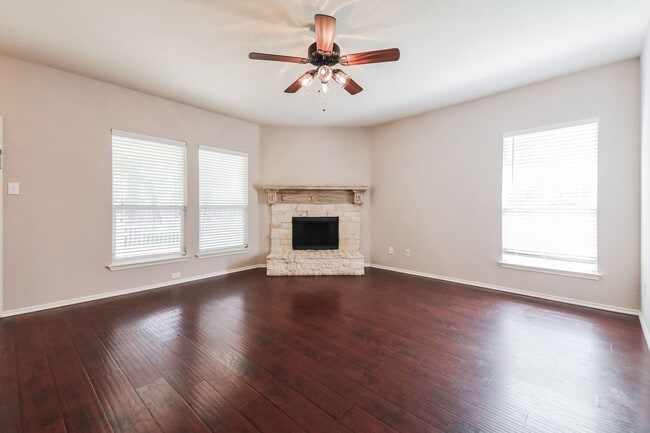 Photo - 9915 Wethers Field Cir