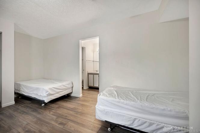 Photo - 978 Irving Ave Unit 57