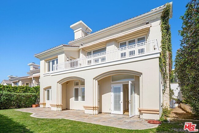 Building Photo - 16646 Cll Brittany