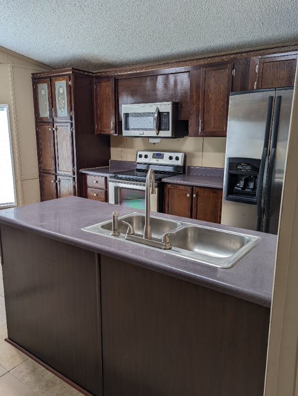 Photo - 4601 Hazard Rd