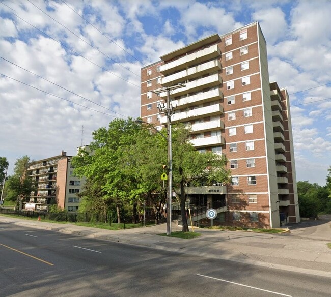 2500 Keele St