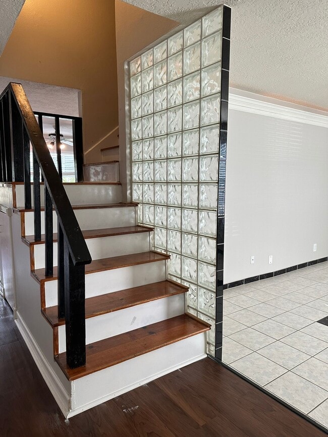 Photo - 7305 S Gessner Rd