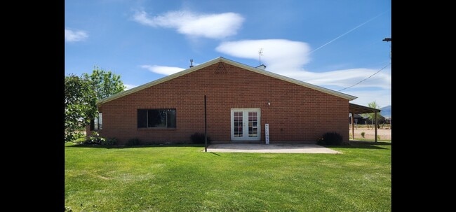 Building Photo - 1582 N 1400 W