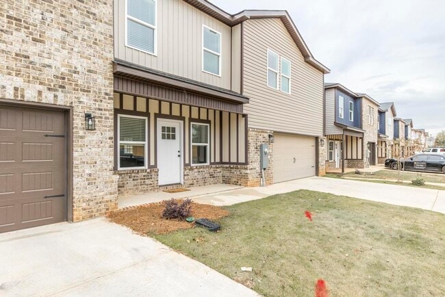 Photo - 316 Beau Claire Cir