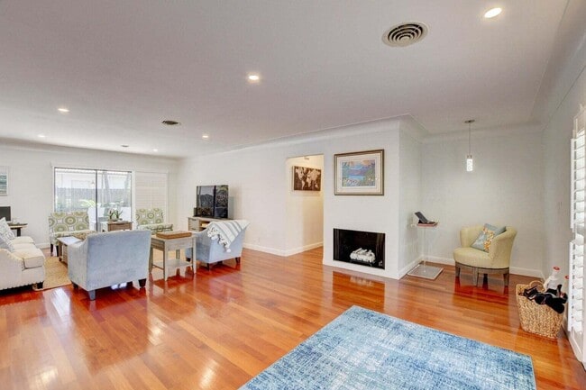 Photo - 2700 Spanish River Rd