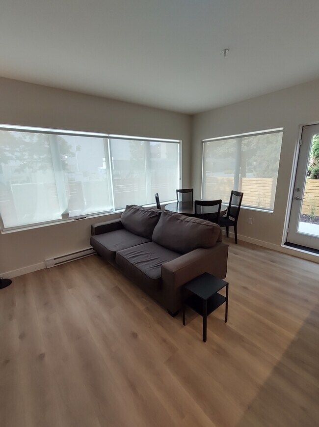 Photo - 416 Royal Ave Unit 106