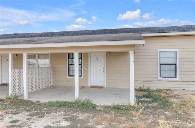 Building Photo - 9678 I-10 Frontage Rd Unit 2 Rental