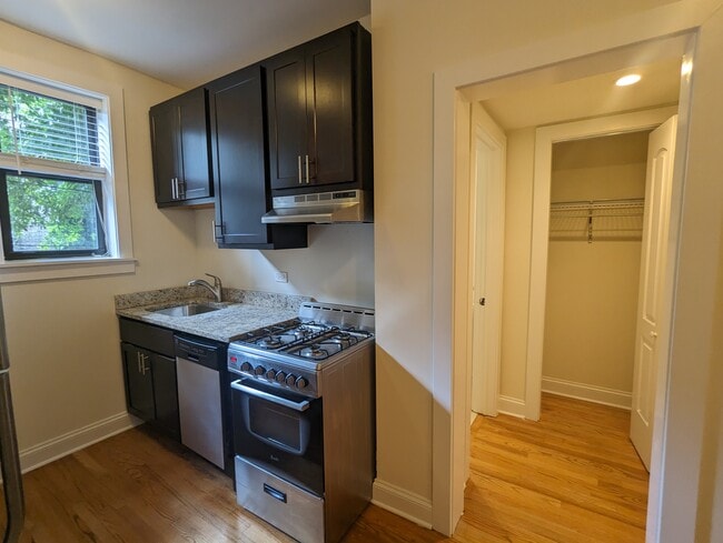 Photo - 4036 N Ashland Ave Unit 34.5-W2