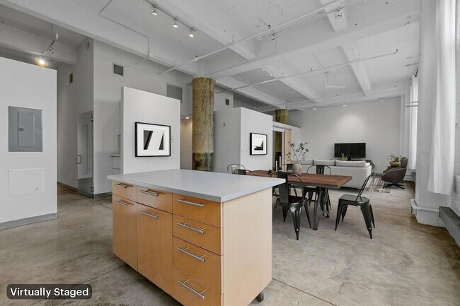 Photo - 700 N Washington Ave