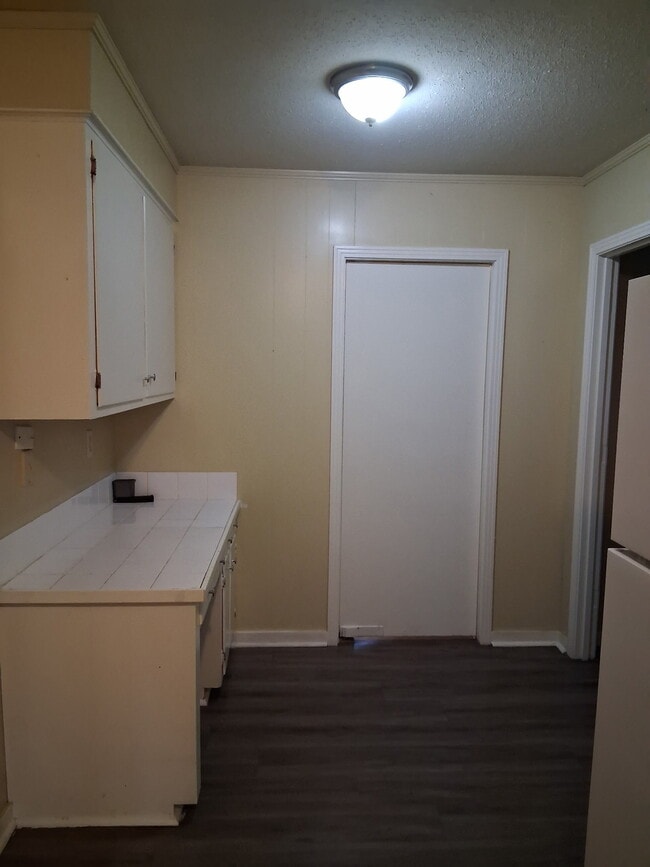 Photo - 2205 Charmwood Dr