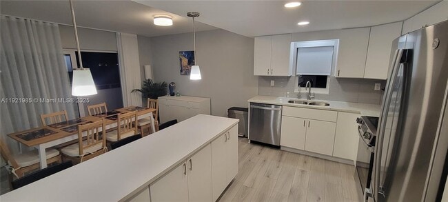 Photo - 1200 14th St Unidad 7A