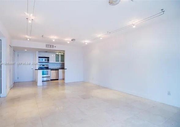 Photo - 770 Claughton Island Dr Unidad 1008