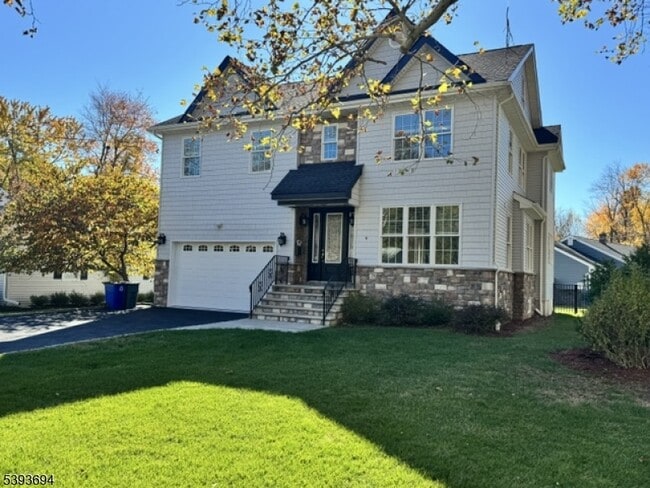 Photo - 9 Spalding Dr