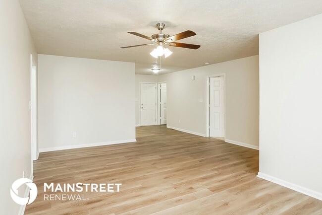 Photo - 114 Chriswood Ave