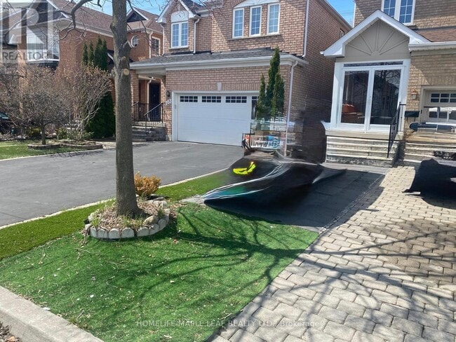 Photo - 105 Prairie Dunes Pl