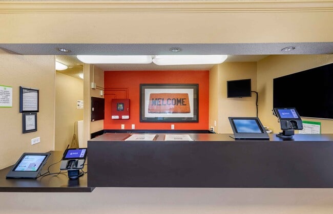 Furnished Studio-Tampa - North Airport