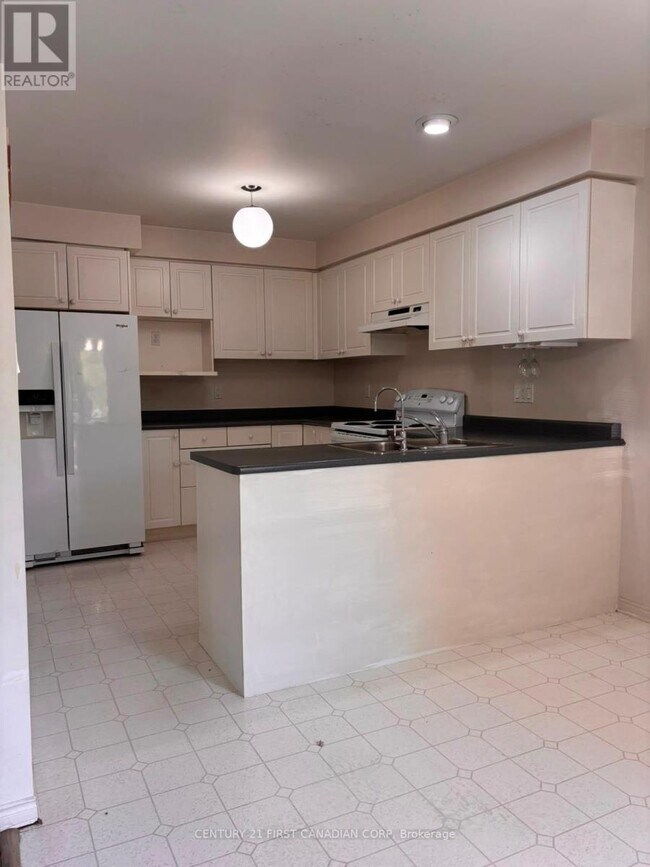 Photo - 601 Grenfell Dr