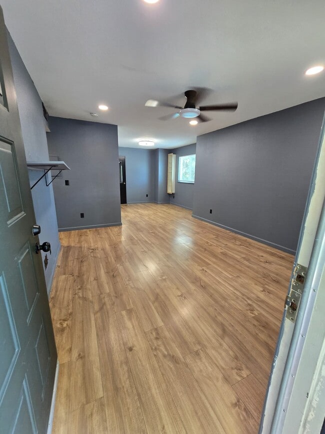 102 Luna Grande Cir Unit 6