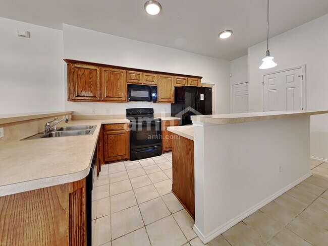 Photo - 4406 Shady Elm Dr