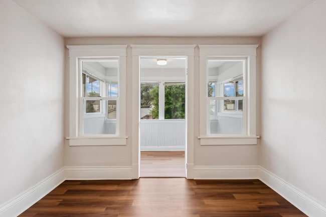 Photo - 1460 Boston St Unidad B Top