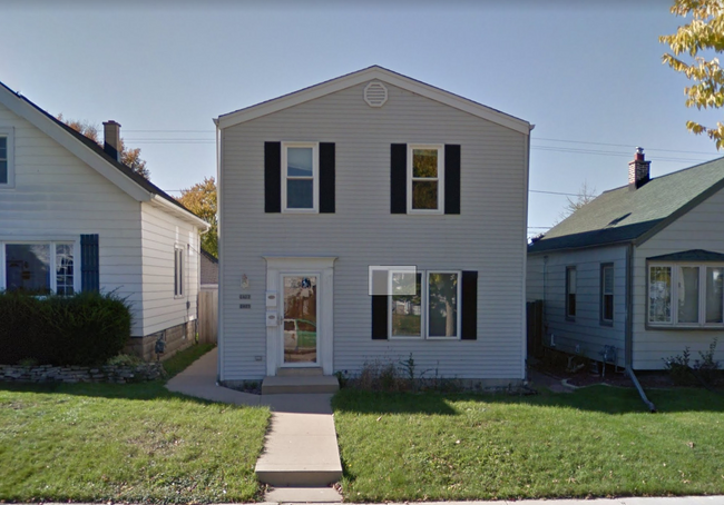 Photo - 2425 S 75th St Apartments Unit #1 Lower