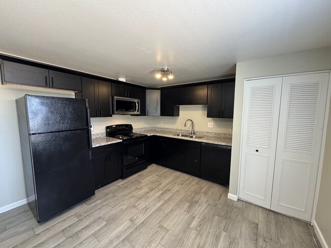 Photo - 7361 W Coronado Rd