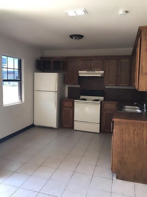 Photo - 301 Elida St