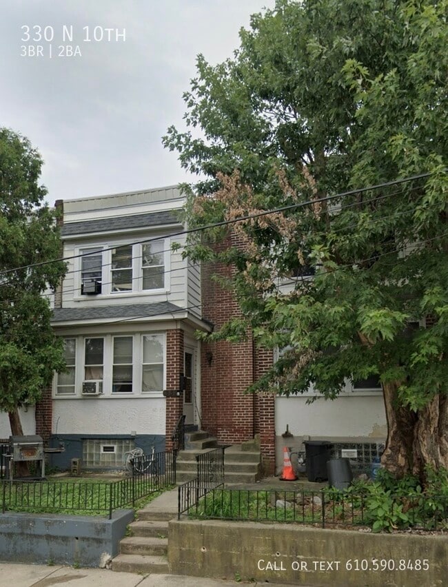 330 N 10th- - 330 N 10th- House
